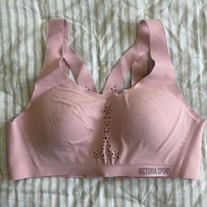 Victoria Sport Angel Max sports bra in pink 34B